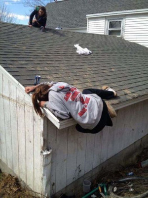 Hilarious Pictures Of Drunk People Passed Out (15)