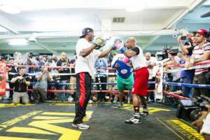 Photos/Quotes: Floyd Mayweather & Mayweather Promotions Fighters Media ...