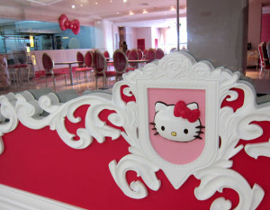 Hello Kitty Themed Restaurant in China (17 pics)