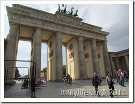 ABOVE: The contrast of the Brandenburg Gate and the new Potsdam Platz