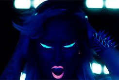 gif Demi Lovato omfg neon lights kljsdfkjfklds