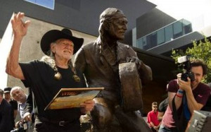 Willie Nelson statue