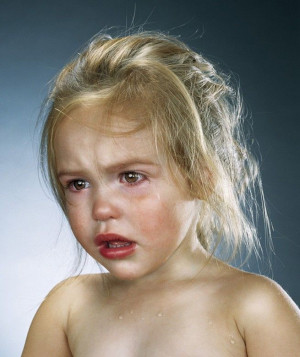 Photo series of crying babies by Jill Greenberg