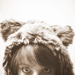 ... , die-hard fangirl, Aspiring Writer. Anglophile Whovian Hiddlestoner