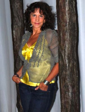 Mercedes Ruehl Fisher King Mercedes ruehl stands on the