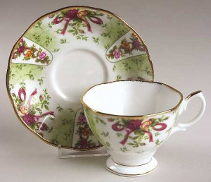 ... : Old Country Roses-Green Damask by ROYAL ALBERT CHINA [ROAOLCRGRD