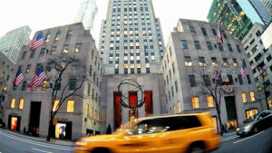 Rockefeller Center, NYC, New Yorkvia tisbettertogifthanreceiveI’m ...
