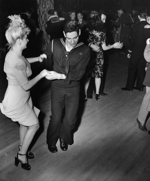 April 1943, York Cities, Girlfriends Dance, 1940S, New York, Sailors ...