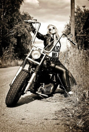 Features That Enhance The Stand-Out Appeal Of Biker Jackets For Women