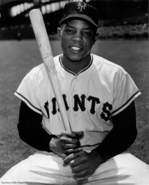 Willie Mays , who hit more than 220 home runs