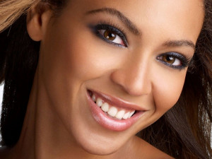 Beyonce Knowles Biography and Photos Gallery 2011