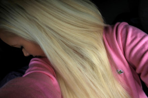 Tips to get white hair, best tips for blonde hair