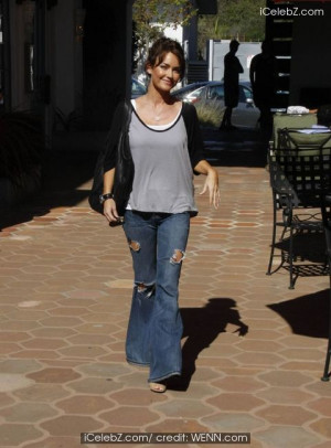 Kelly Carlson out and about in Cross Creek Malibu