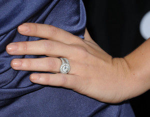 in this photo willa ford actress willa ford arrives at the premiere of ...