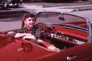 Debbie_Reynolds_in_car_1950s(1).jpg