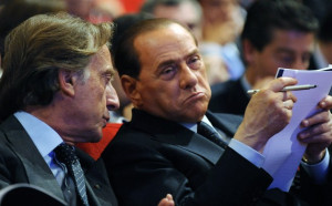 Ferrari chairman Montezemolo calls on Italian PM Berlusconi to resign