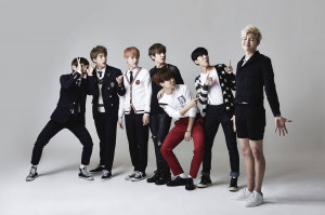 HQ] BTS for 2nd Anniversary ‘Real Family Picture' (2000x1334)