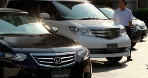 Honda is recalling nearly 900,000 minivans for a defect that could ...