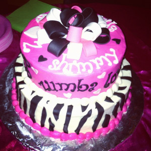 Zumba party cake #zumbawithlyndi