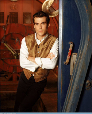 Dr. Simon Tam played by Sean Maher. He's dreamy...