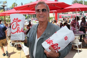 CHICK FIL A - PAT BOONE! TODAY HAS BEEN A GREAT TESTIMONY TO THE ...