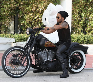 Posted in Lenny Kravitz , Motorcycle | 3 Replies