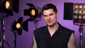 video-pitch-perfect-2-flula-borg-on-being-a-part-of-the-pitch-perfect ...