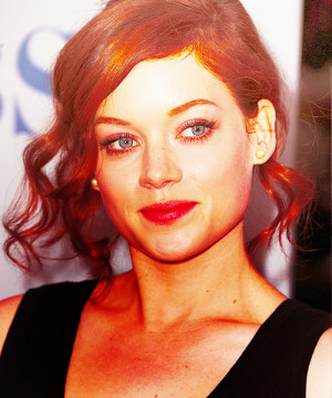 Jane-jane-levy-29319564-500-600.png