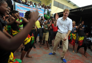 Prince Harry shows off his reggae moves in Jamaica (VIDEO)
