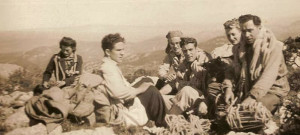 Gaston Rébuffat (au milieu)