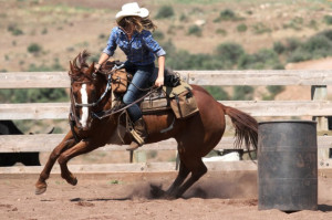 Barrel racing in the arena in the middle of the day Aperture f4.5 ...