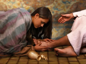 La mujer que lavo los pies de Jesus