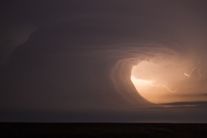 The Jaw-Dropping Photography of Storm Chaser Mike Hollingshead