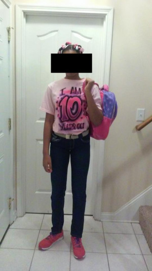 Dad Made His Daughter Wear A “I Am 10 Years Old” Shirt After He ...