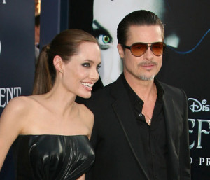 Angelina Jolie und Brad Pitt haben sich gerade das Ja-Wort gegeben