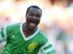 Roger Milla en Coupe du Monde et le monde danse le makossa