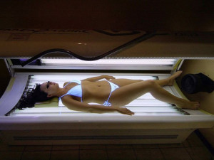 ... Cancer Society is seeking a ban on under-18 tanning in Ontario