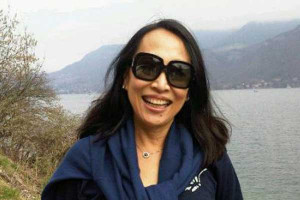 Thread: Girl overcomes tragic death of both parents & scored 8 ...