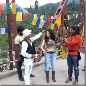 Stylish star Allu Arjun and hot babe Tamanna at badrinath movie ...