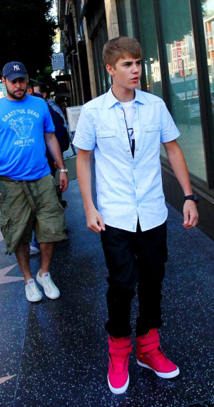 Justin Bieber Sighting Walk