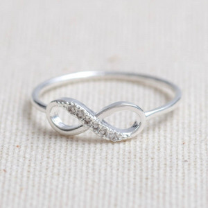 US 6 Size-delicate Infinity ring in silver-Only