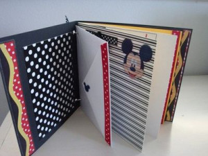 22.49 Disney Scrapbook Mini Album with Mickey Mouse Family by ...