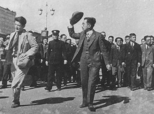 ... » Emperor Showa (Hirohito) visiting Ogaki, Gifu, Japan, 25 Oct 1946