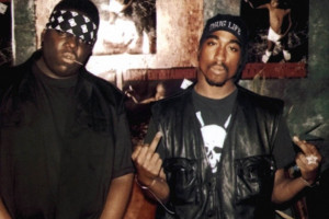 THROWBACK VIDEO OF THE DAY: TUPAC AND BIGGIE FREESTYLE ( RARE FOOTAGE)