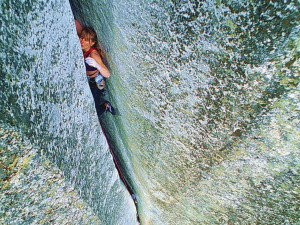 Labels: Cool Pictures , Extreme Sports , Rock Climbing Pictures