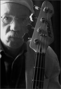 Hugh Hopper (Soft Machine, Isotope, Pip Pyle's Equipe Out, solo)