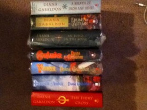 Books 1-7 Outlander, Dragonfly in Amber, Voyager, Drums of Autumn ...
