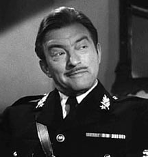 Claude Rains was short (5' 3