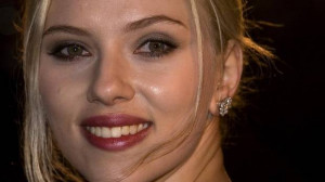 Scarlett Johansson: Play a human-eating alien? Check. Scarlett ...