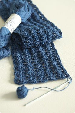 ... .vogueknitting.com/free_patterns/knit_simple_crochet_scarf.aspx Like